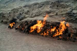 Янардаг – природный источник сжигания газа