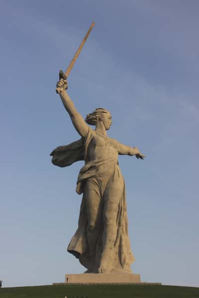 Мамаев курган — главная высота россии