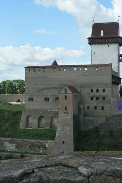 Нарвский замок