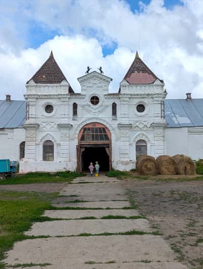 Конезавод «Медведки»