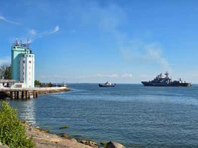 От морских ворот до янтарного берега