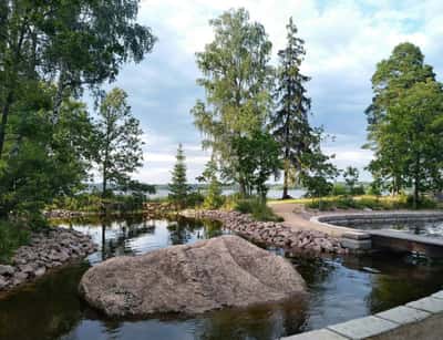 Экскурсия в парк Монрепо на катере