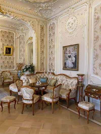 Дворец Юсуповых: Сокровища Истории и Архитектуры