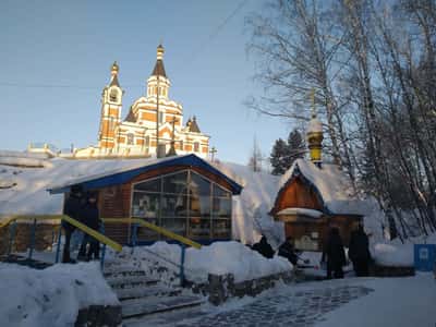 Бердские скалы + Водопады + Святой Ключ