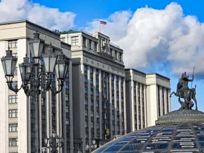 «Коридоры власти»: экскурсия по Государственной думе в мини-группе