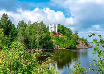 Классический Петербург и средневековый Выборг