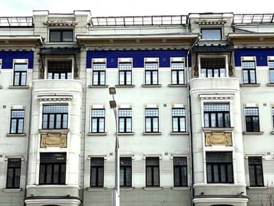 Патриаршие пруды: поэты, писатели, творцы и обыватели