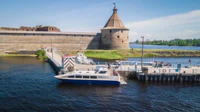 Тур в крепость Орешек с посещением музея «Дорога Победы»