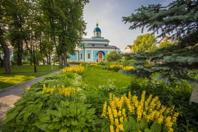 К великим оптинским старцам