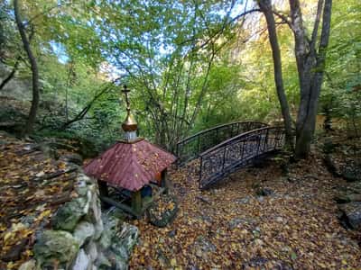 Сюйреньская крепость. Горная тропа в средневековье