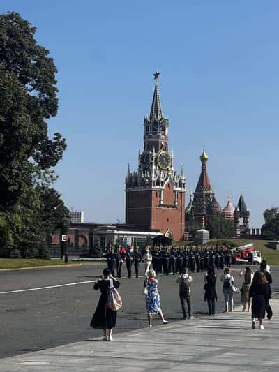 Экскурсия по Алмазному фонду с билетами и экскурсией по Александровскому саду