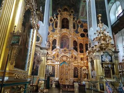 «Взгляд через века» с посещением Успенского собора