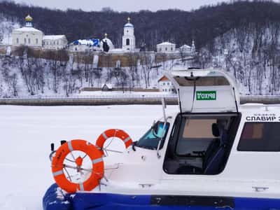 На воздушной подушке по заснеженной реке Казанка