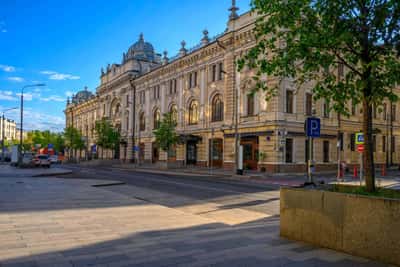 Неглинная. Подземная река и ее окрестности