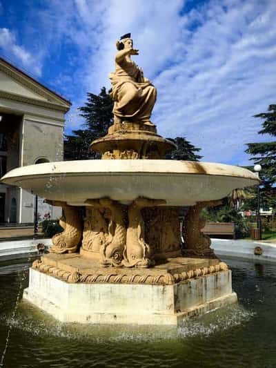 Четыре сезона: городская бродилка по Сочи (в мини-группе)