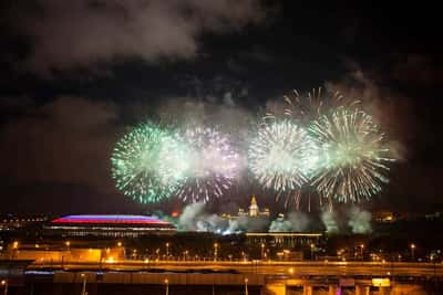 9 Мая на теплоходе «Легенда» с ужином, живой музыкой, дискотекой и салютом