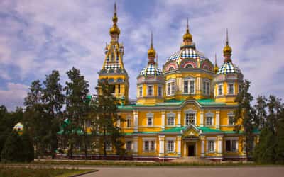 Парк 28 гвардейцев-панфиловцев: война, религия и мифы