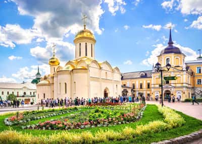 Под княжеским стягом. Золотое кольцо с выездом из Москвы по средам