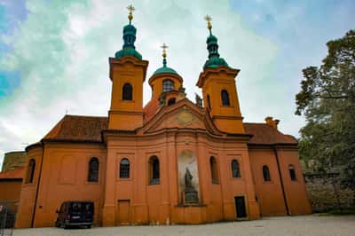 Петршин пешком: квест-экскурсия в мобильном приложении