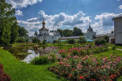 Толгский монастырь - первая возрожденная женская обитель России