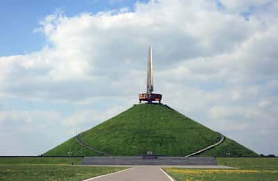 Экскурсия в Хатынь и Курган Славы с посещением музея