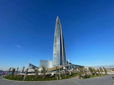 Автобусная экскурсия по Петербургу: архитектура XXI века