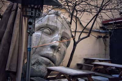 За угол от Невского проспекта, Необычные дворы Санкт-Петербурга