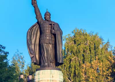 Серебряный сокол, золотой лев и белый камень. Владимир - Суздаль - Муром