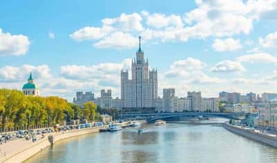Речная прогулка от Воробьевых гор до Новоспасского моста