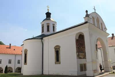 Нови-Сад, Сремские Карловцы, монастырь Крушедол и Петроварадинская крепость