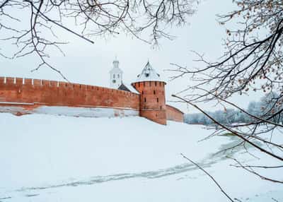 Валдайский колокольчик против Джингл Белз. Великий Новгород и Валдай на праздники