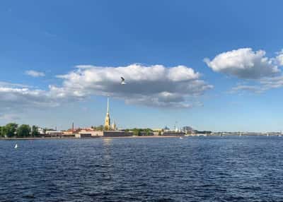 Триумф сверкающих фонтанов Санкт-Петербурга
