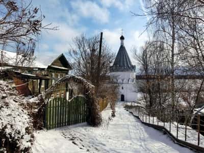 Муром - родина богатыря Ильи Муромца, вечная любовь Петра и Февронии