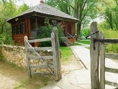 Казачий курень