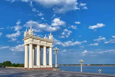 Романтическая прогулка по Волгограду