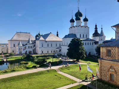 Один день в Ростове Великом