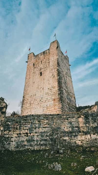 Неизвестная Абхазия: от Анакопиской крепости до пещеры Абрскила