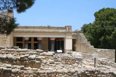 Кносский дворец, Археологический музей и Ираклион из области Ираклион