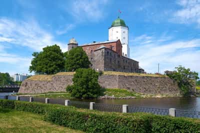 Выборг: однодневная экскурсия по старинному городу