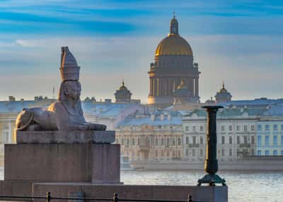 Родители с детьми в Петербург. Тур на 4 дня