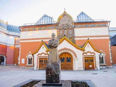 Квест-прогулка «Операция: похищенный шедевр» в Третьяковской галерее