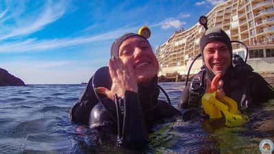 Предложение руки и сердца под водой. Ласпи (Крым)