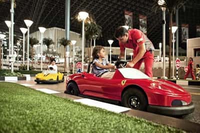 Парк развлечений Ferrari World Абу-Даби
