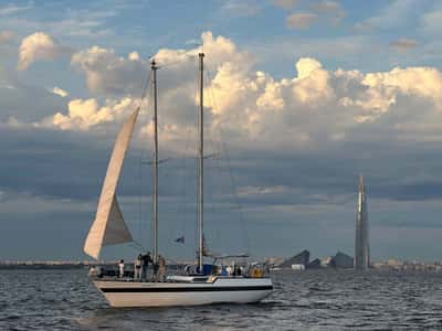 Групповая прогулка в Невской губе на парусной яхте "Гея" или "Ариадна"