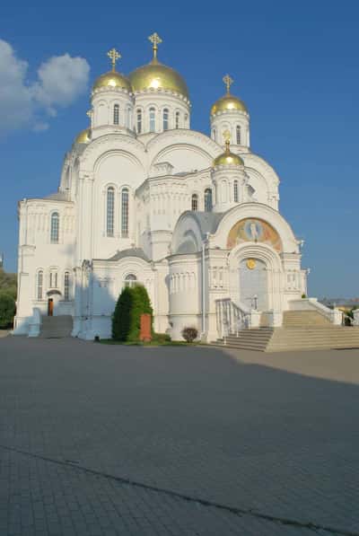 Дивеево (Серафим Саровский + камни)