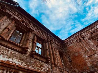 Городские контрасты: Ивановская горка и Хитровка