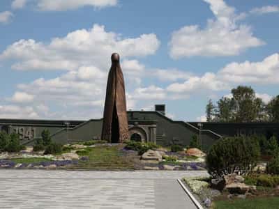 Главный храм Вооружённых Сил и музейный комплекс «Дорога Памяти»