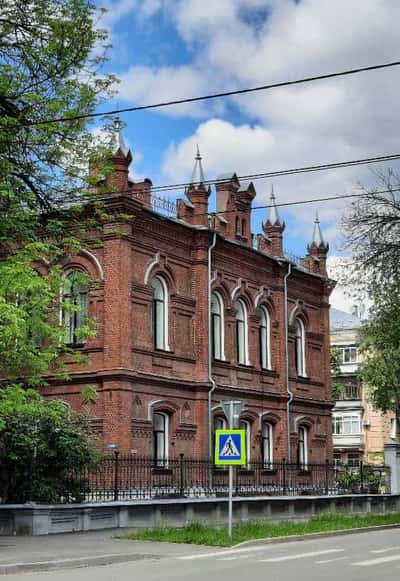 Городской квест «Есть ли здания-зАмки в городе Иваново?»