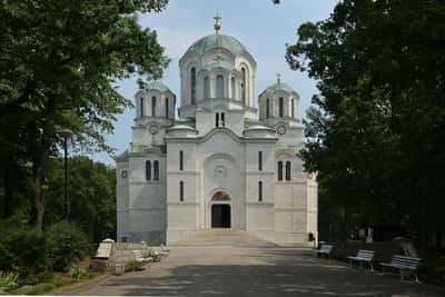 Индивидуальный тур: Топола, Опленац и гора Авала