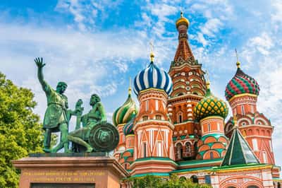 Обзорная авто-пешеходная экскурсия по Москве
